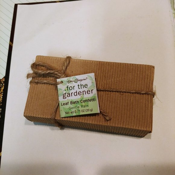 Other - DONATING 3/30/23        🎉Host Pick🎉  Leaf bath confetti